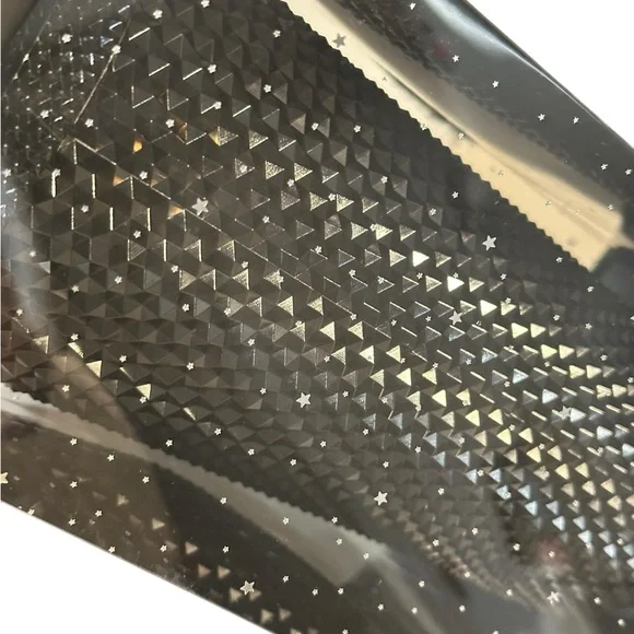 Faux Fur Earmuff & 23.5 oz Glam Reusable
Cop Gift Set NWT MSRP$48 - Picture 4 of 6